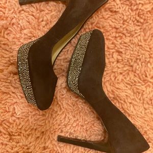 Black Suede close toe Gianni Bini 6.5 Heels.